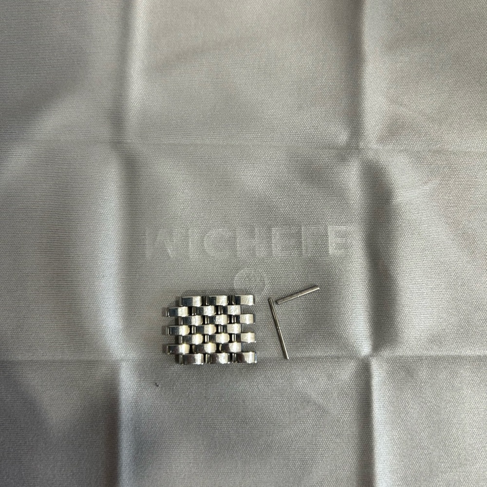 MICHELE DECO MOP DIAMOND DIAL AND BEZEL CHRONOGRAPH LADIES WATCH - Picture 3 of 15